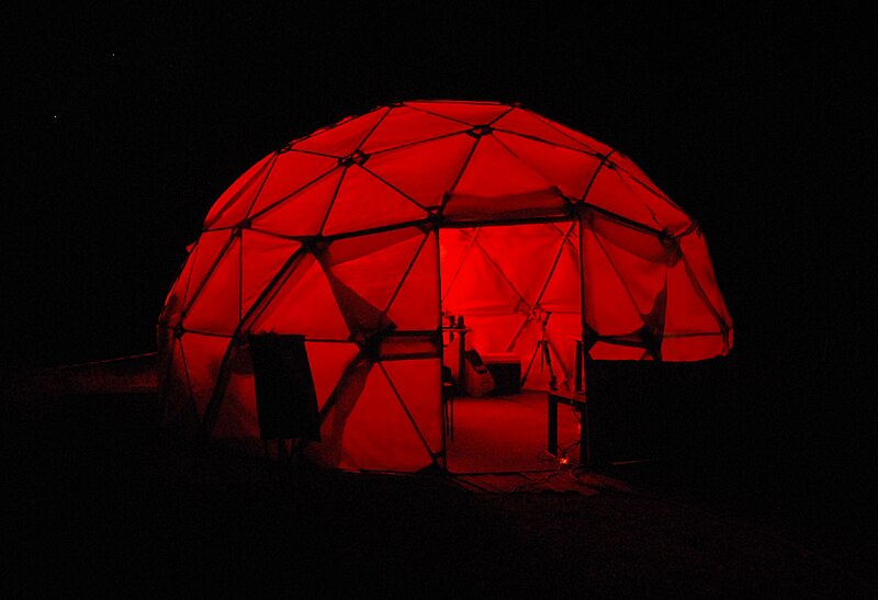 File:Hackerspace.gr Geodesic Dome by night.jpg