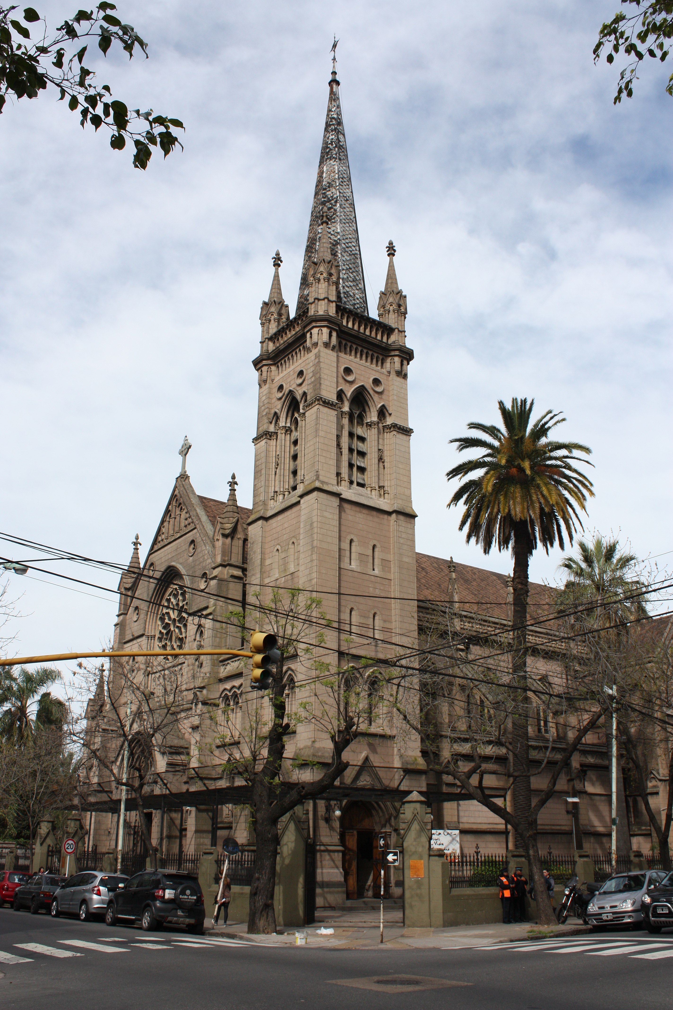 File:Iglesia de la Santa Cruz- Buenos  - Wikimedia Commons