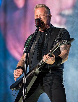 James Hetfield yn 2017