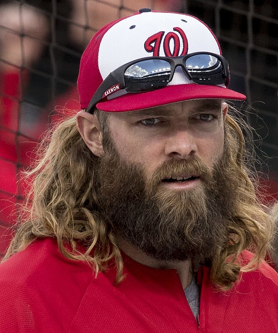 Зверт. Werth. Джексон верт. Jason Werth wins the Presidents Race.