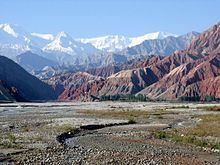 Close to Karakoram Highway in Xinjiang. Karakorum-d04.jpg