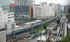 Keihin-Tohoku Line in Yokohama20110528.jpg