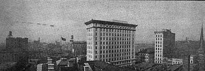 The Holston stands prominently at the center in this 1919 photograph of Knoxville's skyline Knoxville-skyline-1919.jpg