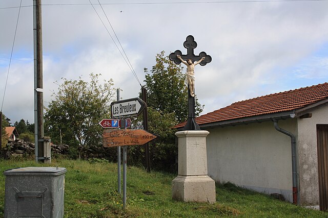 Roadside cross in La Chaux-des-Breuleux