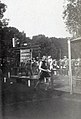 Marathon des JO de Paris 1900, arrivée de Michel Théato.jpg