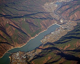 美和湖空撮。高遠湖が遠くに見える