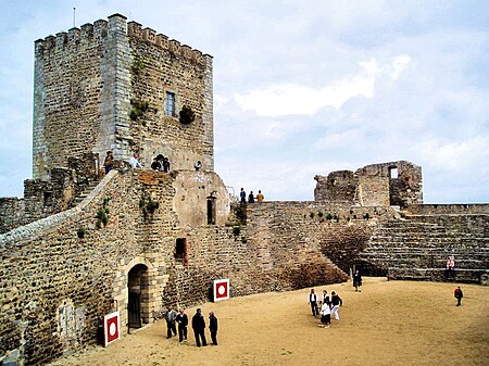 MonsarazCastle-CCBY.jpg