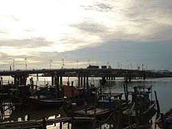 Sultan Ismail Bridge Muar river view.jpg