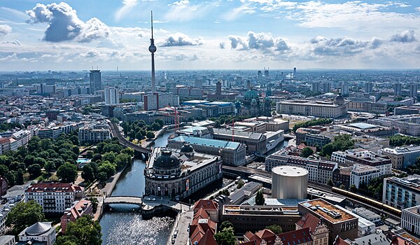 Image: Museumsinsel Berlin Juli 2021 1 (cropped)