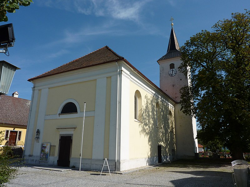 File:Nöchling Kirche2.jpg