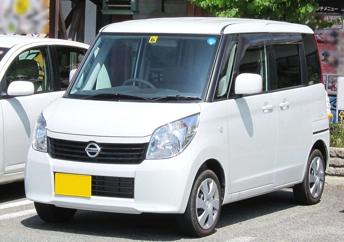 Nissan Roox 2010