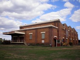 Old Clifton Dairy.jpg 