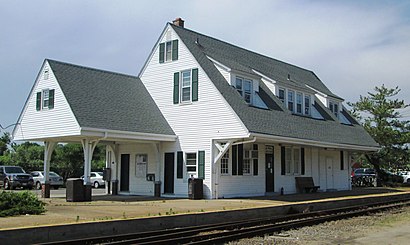 How to get to Montauk Station with public transit - About the place