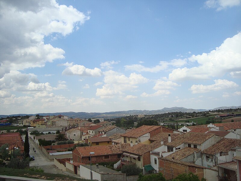 File:Panorámica de Aguaviva (Teruel).jpg