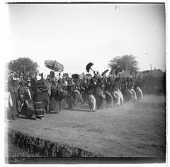 Parade de la cavalerie du sultan Ahmadou