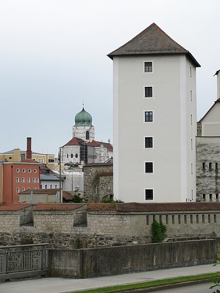 File:Passau GO61 Veste Niederhaus Bergfried.JPG