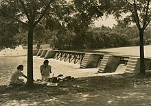 Piknik di Yanco Weir (2565776363).jpg