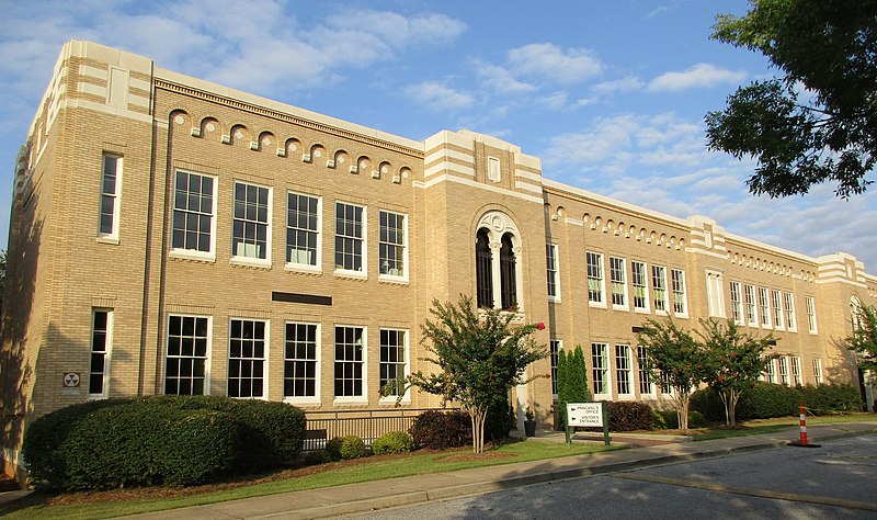 File:Pine Street Elementary - Pine Street side.jpg