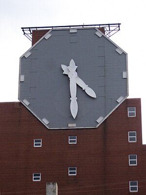 Pittsburgh South Side 2019-08-05 Duquesne Brewery Clock.jpg