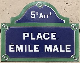 Voir la plaque.