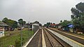 Peron Stasiun Rajamandala. Foto ini menghadap arah Cianjur