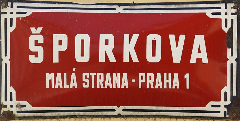 File:Praha, Malá Strana - Šporkova.jpg