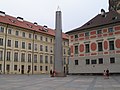 Obelisk na třetím nádvoří Pražského hradu.