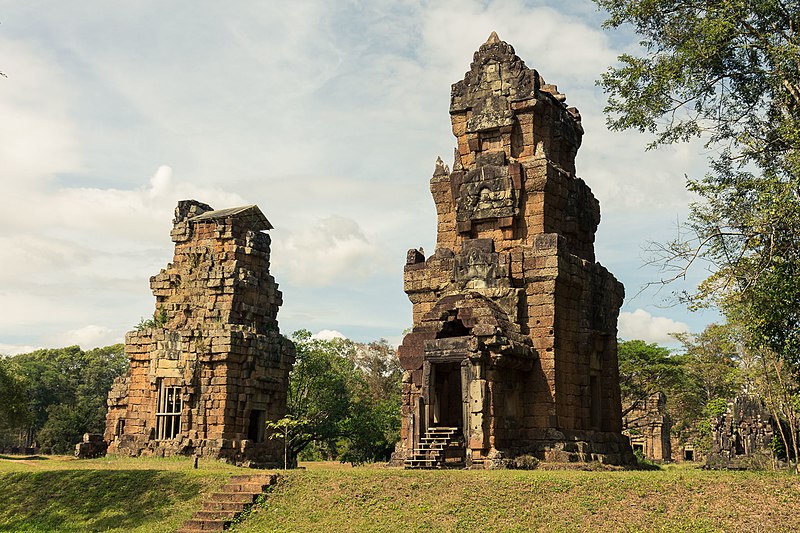 File:Prasat Suor Prat 2014.JPG