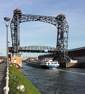 Illustrasjonsbilde av artikkelen Buda Bridge