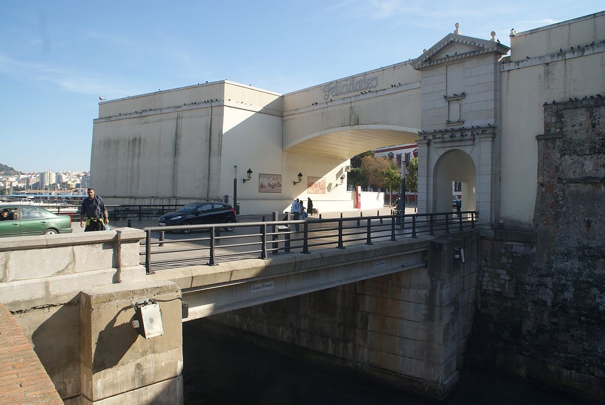 File Puente Del Cristo Y Baluarte De Los Mallorquines Ceuta Jpg Wikimedia Commons