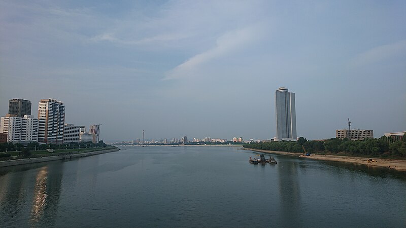 File:Pyongyang panorama from road bridge - 10.jpg