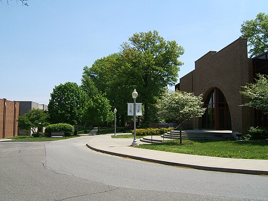 Root Quadrangle, Logan Library (left) and Olin Hall (right). RHIT Academic Buildings.jpg