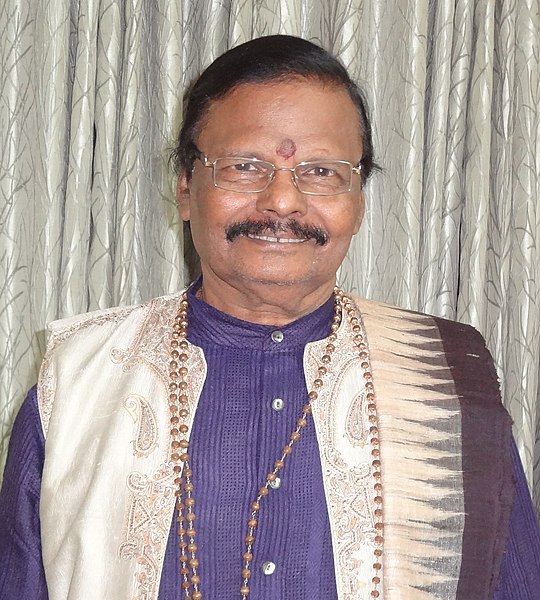 File:Raghunath Mohapatra (cropped).JPG