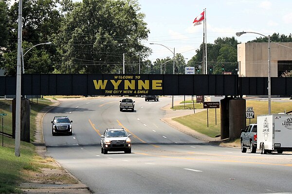 Image: Railroad overpass in Wynne, Arkansas