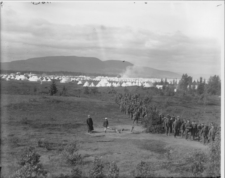 File:Recruits at Camp Valcartier, near Levis, QC, 1914 (?) (3005147527).jpg