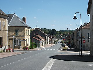 <span class="mw-page-title-main">Bézenet</span> Commune in Auvergne-Rhône-Alpes, France