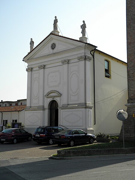 File:San Pietro, facciata (Campagna Lupia).JPG