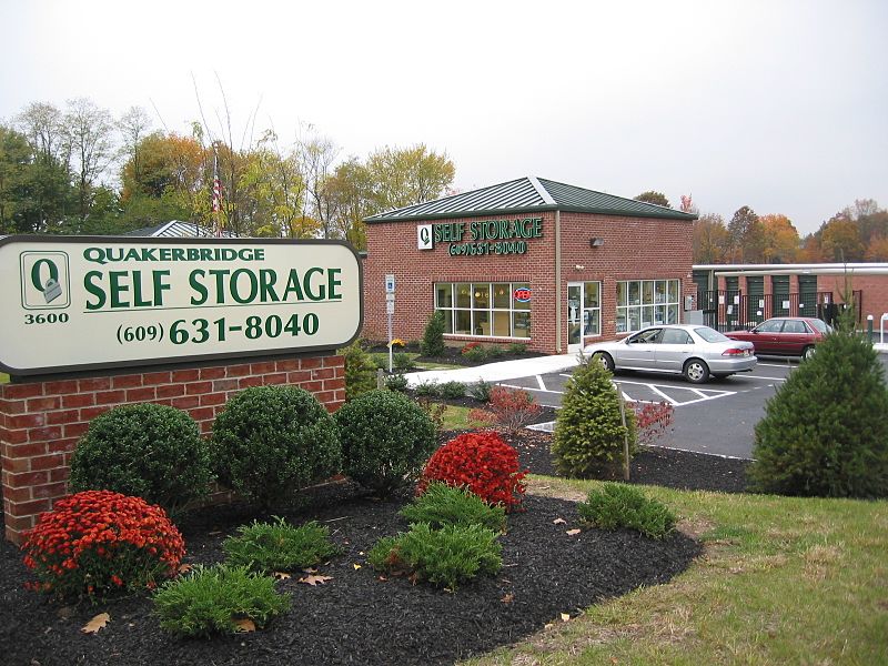 File:Self Storage - panoramio.jpg