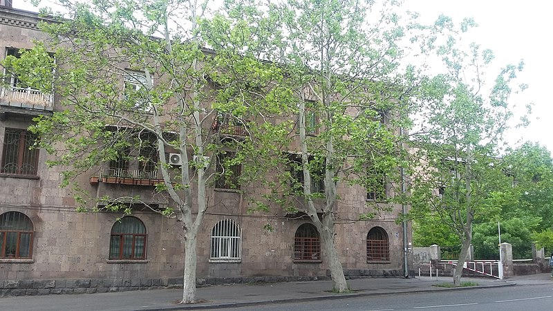 File:Shirvanzade street, Yerevan 04.jpg