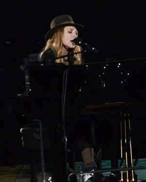 Skylar Grey in 2014 (cropped).jpg