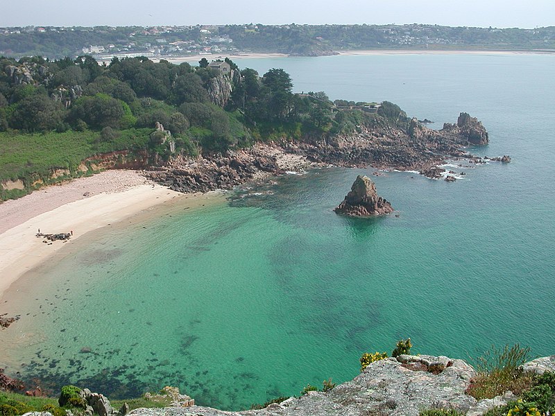 File:Small bay in Jersey.jpg