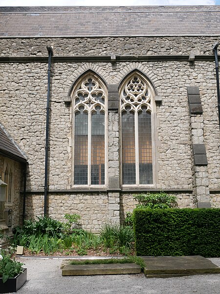 File:South Face of the Church of St Mary, Lambeth (02).jpg