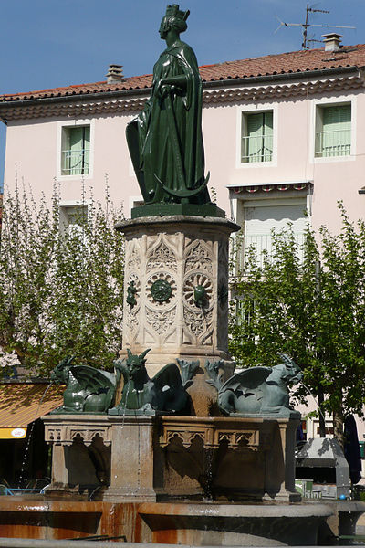 File:Statue à Pont-Saint-Esprit 2.JPG