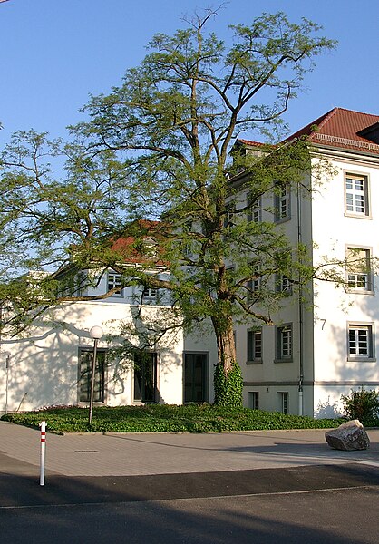 File:Studentenhaus.jpg