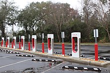 Tesla Superchargers, Valdosta Tesla Supercharger electric vehicle charging station, Valdosta.jpg