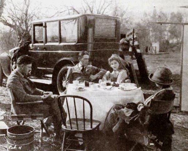 Through the Back Door (1921) with director Alfred E. Green, assistant director Jack Pickford, Mary Pickford, and continuity writer Marion Jackson