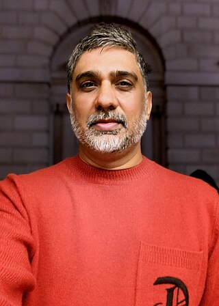 <span class="mw-page-title-main">Tinu Suresh Desai</span> Indian film director (born 1974)