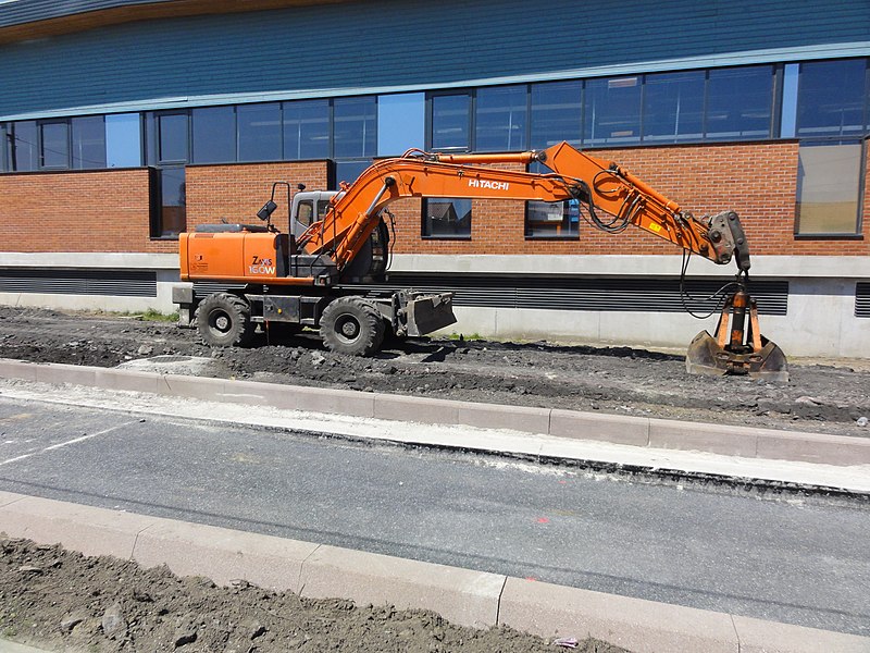 File:Travaux de la branche vers Vieux-Condé de la ligne B du tramway de Valenciennes en mai 2012 (269).JPG