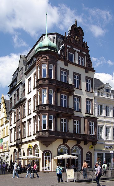 File:Trier Hauptmarkt 19 20.jpg