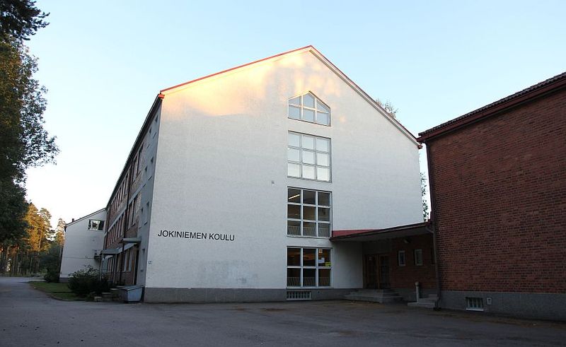 File:Vantaa Jokiniemen koulu.jpg